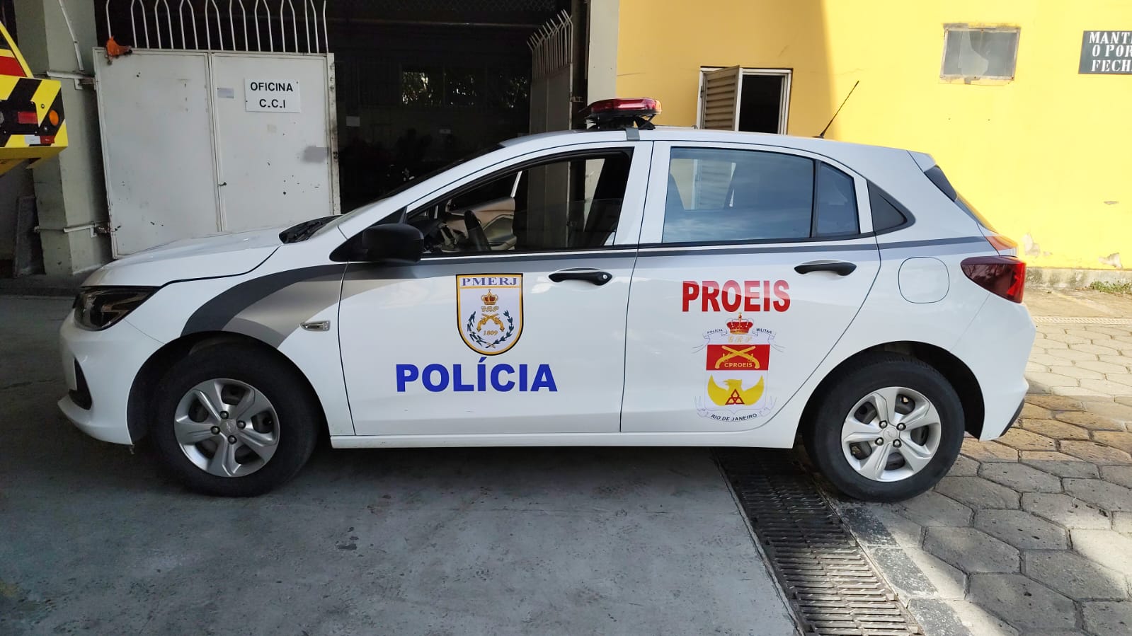 Adesivação Profissional dos Veículos da PROEIS